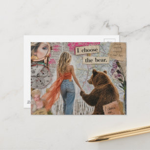 Carte Postale Femme qui choisit le collage mixte média ours