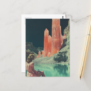 Carte Postale Femme Surréaliste Avec Montagnes De Cristal Rose