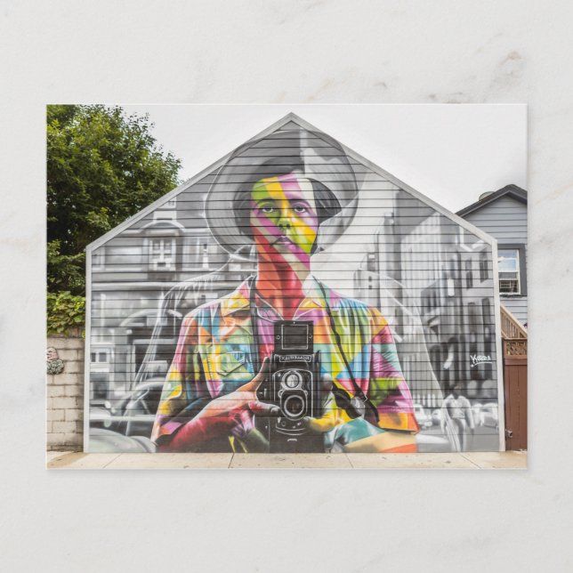 Carte postale Femme tenant une caméra (Chicago, IL (Devant)