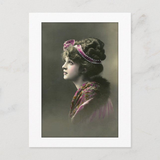 Carte Postale femme victorienne expression d'espoir (Devant)