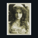 Carte Postale Femme vintage Retro Femme Sepia Portrait 20s<br><div class="desc">Vintage Retro Femmes Sepia Portrait 20s Femme,  très belle,  magnifique portrait,  photo vintage femme.</div>