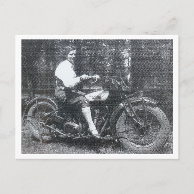 Carte Postale Femme vintage sur moto 1940s Photo (Devant)