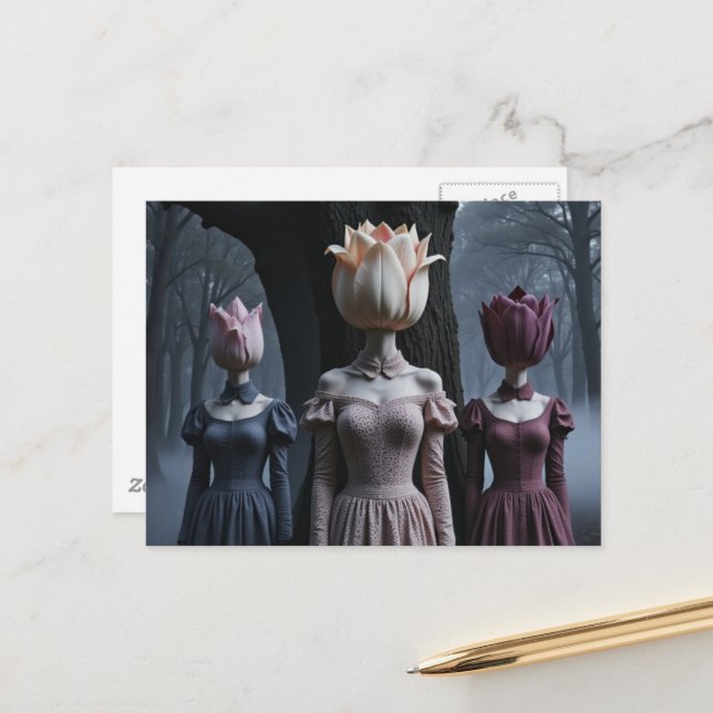 Carte Postale Femmes avec des têtes de tulipe Forêt hantée (Devant/Arrière en situation)