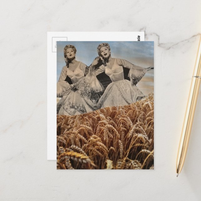 Carte Postale Femmes drôles chantant dans un collage de champ de (Devant/Arrière en situation)