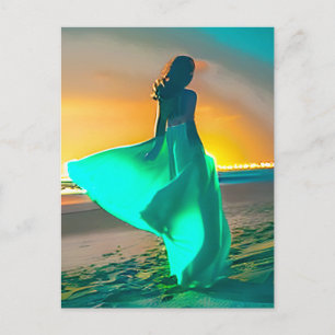 Carte Postale Femmes en bleu turquoise sur une plage nocturne