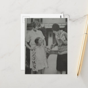 Carte Postale Femmes et une fille de style rétro
