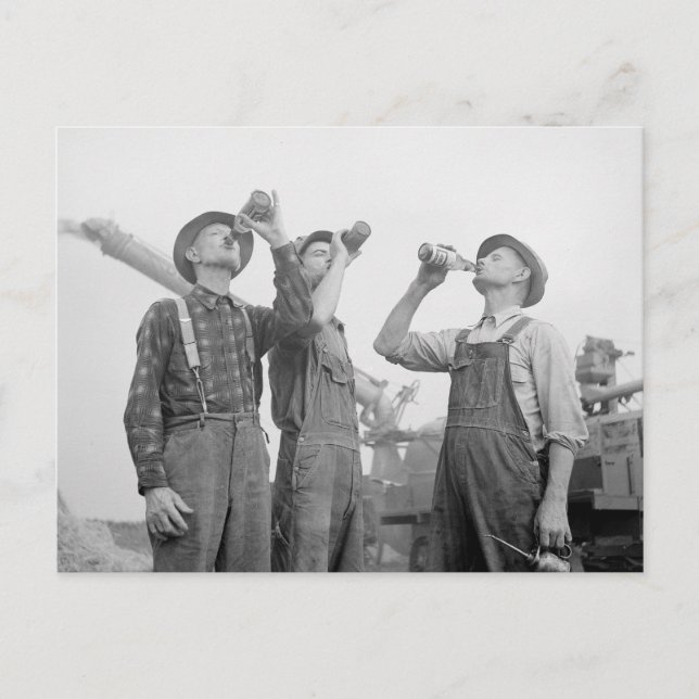 Carte Postale Fermiers buvant de la bière, 1941 (Devant)