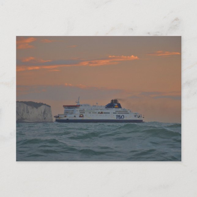 Carte Postale Ferry entrant dans le pont (Devant)