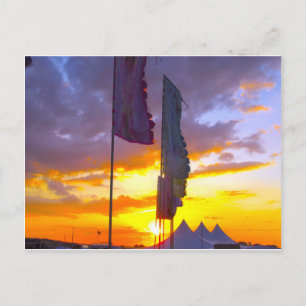 Carte Postale FESTIVAL DE MUSIQUE LINDISFARNE Drapeaux Au couche
