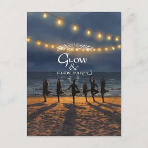 Carte Postale Fête de yoga Croître et Couler avec un arrière-pla