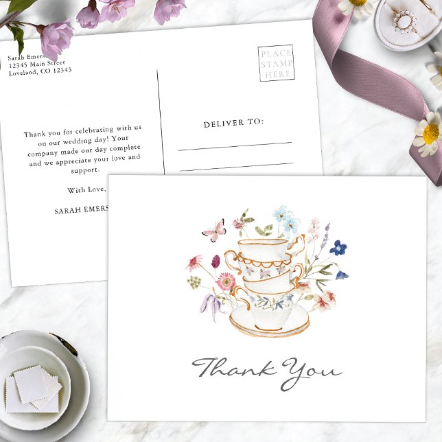 Carte Postale Fête des mariées fleur sauvage Tea Party (Wildflower Tea Party Bridal Shower Postcard with Butterfly by Painted Paperie
)