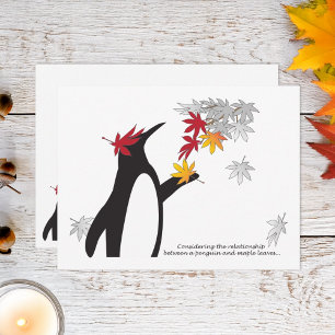 Carte Postale Feuilles d'érable d'automne et manchot drôle