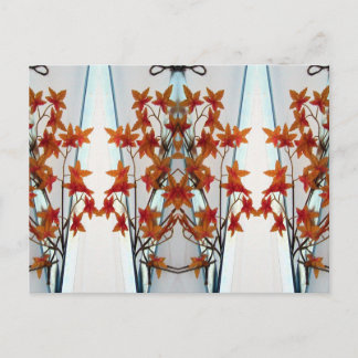 Carte Postale Feuilles en plastique et symétrie deux