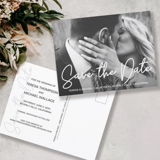 Carte Postale Fiançailles Photo De Script Moderne Enregistrer La (Modern handlettering wedding Save the date script photo postcard)
