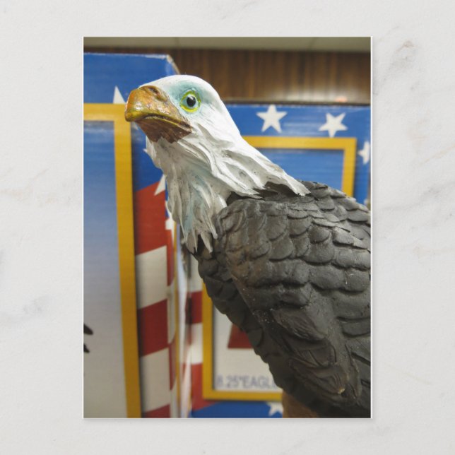 Carte Postale Figurine d'aigle (Devant)