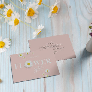 Carte Postale Fille aux fleurs de marguerite