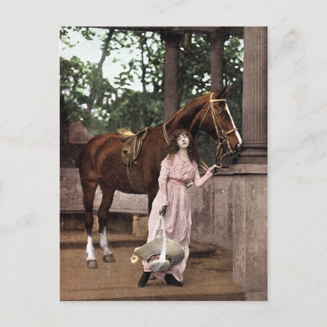 Carte Postale Fille avec Casquette (Devant)