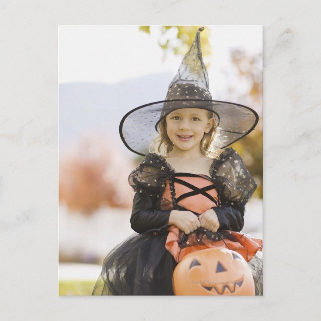 Carte Postale Fille en costume Halloween (Devant)