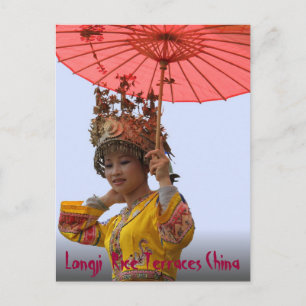 CARTE POSTALE - Fille en robe traditionnelle