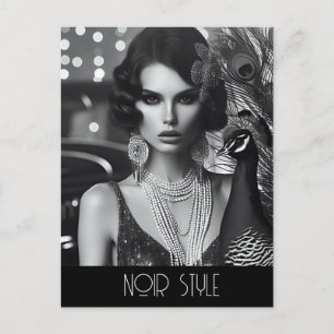 Carte Postale Fille glamour vintage rétro avec paon