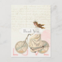 Fille victorienne vintage sur un vélo Merci
