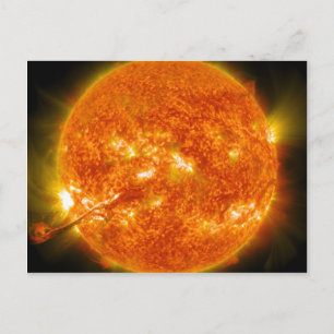 Carte Postale Flare solaire ou éjection de masse coronaire au so
