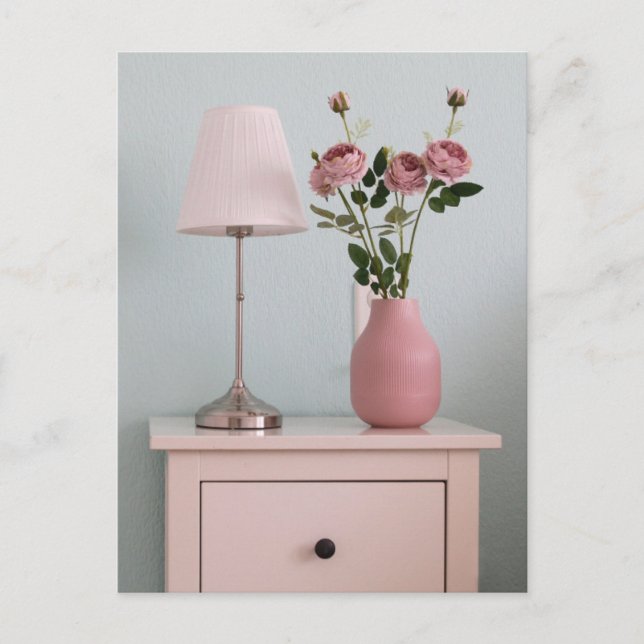 Carte Postale Flowers | Pale Pink Roses on Nightstand (Devant)
