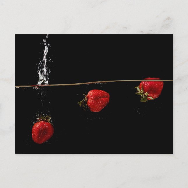Carte Postale Fraises dans l'eau (Devant)