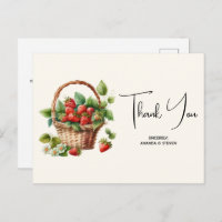 Fraises fraîches dans un panier en osier Merci