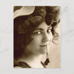 Carte Postale Française vintage avec des cerises sucrées