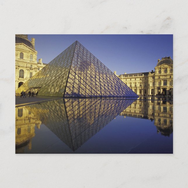 Carte Postale FRANCE, Paris Reflection, Pyramid. The Louvre (Devant)