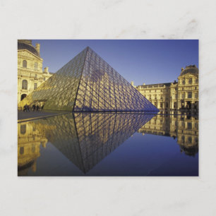 Carte Postale FRANCE, Paris Reflection, Pyramid. The Louvre