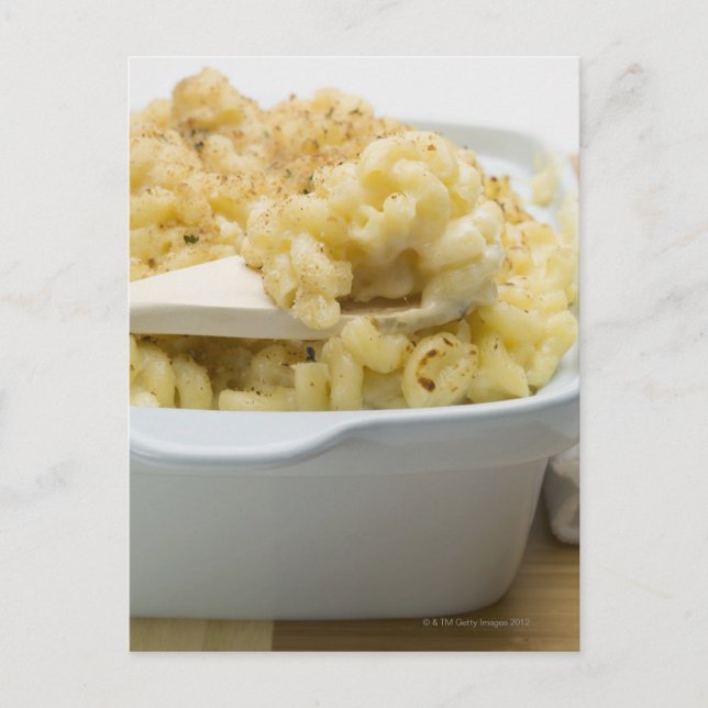 Carte Postale Fromage Macaroni au plat à cuisson avec du bois (Devant)