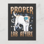 Carte Postale Funky Labrador Retriever Chien Chimie Science<br><div class="desc">Don d'un scientifique de laboratoire à un technicien en chimiste. Funny Labrador Retriever Chien Chimie Humour scientifique.</div>