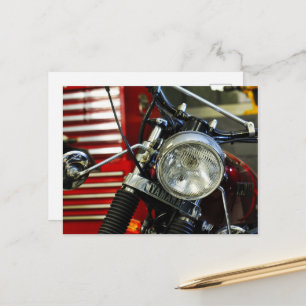 Carte Postale Garage moto rouge Motorbike
