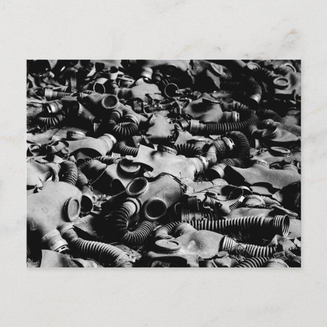 Carte Postale Gas Masks (Devant)