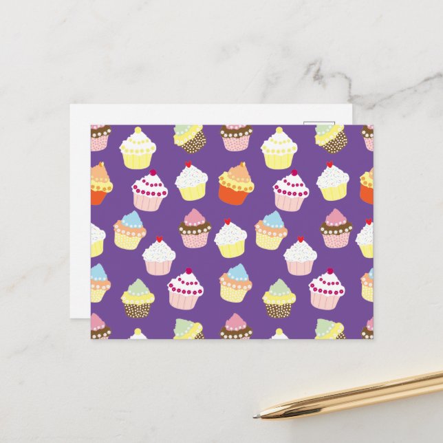Carte Postale Gâteaux décorés délicieux pour anniversaire (Devant/Arrière en situation)