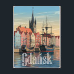 Carte Postale Gdansk Pologne vintage<br><div class="desc">Entrez dans le charme historique de Gdańsk, en Pologne, avec cette carte postale de style vintage. Doté d'une architecture médiévale époustouflante, de bâtiments colorés le long de la rivière Motława et d'une atmosphère culturelle animée, ce design reflète l'essence de l'une des plus belles villes de Pologne. Parfait pour les collectionneurs,...</div>