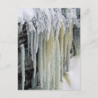 Glace bleue et ruissellement des eaux souterraines