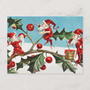 Carte Postale Gnomes painting holly berries in snow