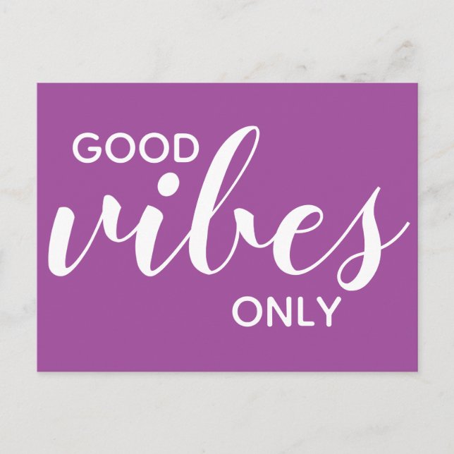 Carte Postale Good Vibes uniquement Affirmation positive violet (Devant)