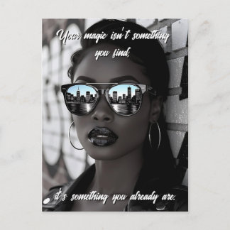 Carte Postale Gorgeous Woman in City with Sunglasses and Quote