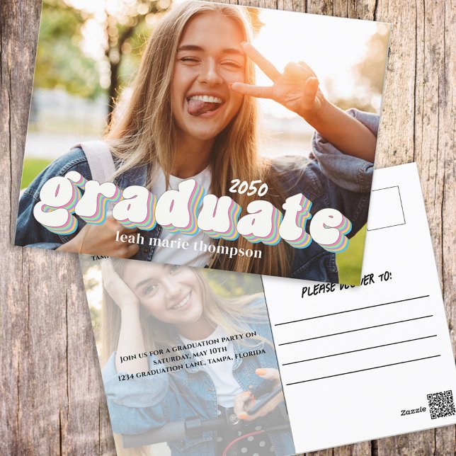 Carte Postale Graduation moderne Photo Retro Custom (Graduation photo invitation postcard template with retro style typography. )