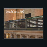 Carte Postale Grand Central Hudson Harlem Train Départs NYC<br><div class="desc">Il présente une photo en couleur originale des départs des trains Hudson et Harlem à Grand Central Terminal. Photographié à New York. Beaucoup d'autres NYC et photos de nature sont également disponibles dans cette boutique. Ne vois-tu pas exactement ce que tu cherches ? Contactez Rebecca pour avoir un produit customisé...</div>