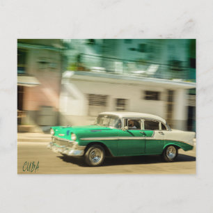 Carte Postale Green and white classic car in Havana, Cuba