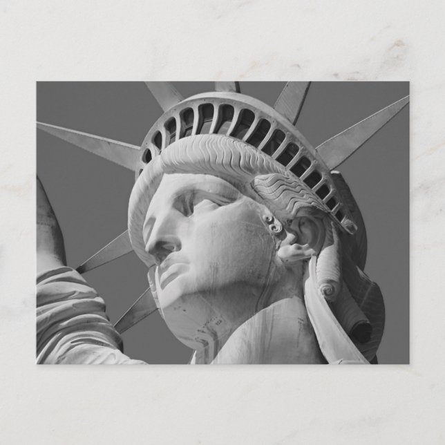 Carte Postale Gros plan noir et blanc Statue de la Liberté (Devant)