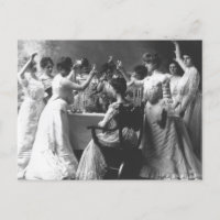 Groupe de femmes au début des années 1900 portant 