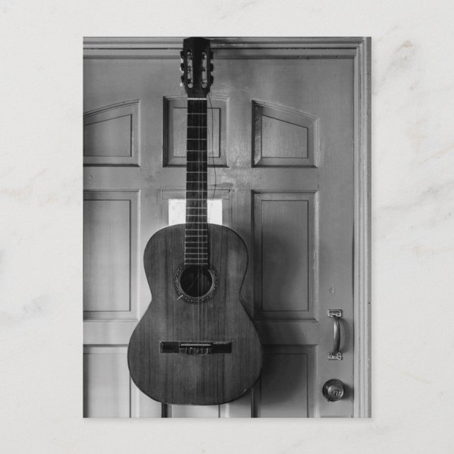 Carte Postale Guitare à la porte (Devant)