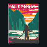 Carte Postale Ha Long Bay Vietnam Boat Vendeur Voyage Art Vintag<br><div class="desc">Art vectoriel Ha Long Bay. La baie de Hạ Long,  dans le nord-est du Vietnam,  est connue pour ses eaux émeraude et ses milliers d'îles calcaires surmontées de forêts tropicales.</div>