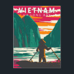 Carte Postale Ha Long Bay Vietnam Boat Vendeur Voyage Art Vintag<br><div class="desc">Art vectoriel Ha Long Bay. La baie de Hạ Long,  dans le nord-est du Vietnam,  est connue pour ses eaux émeraude et ses milliers d'îles calcaires surmontées de forêts tropicales.</div>
